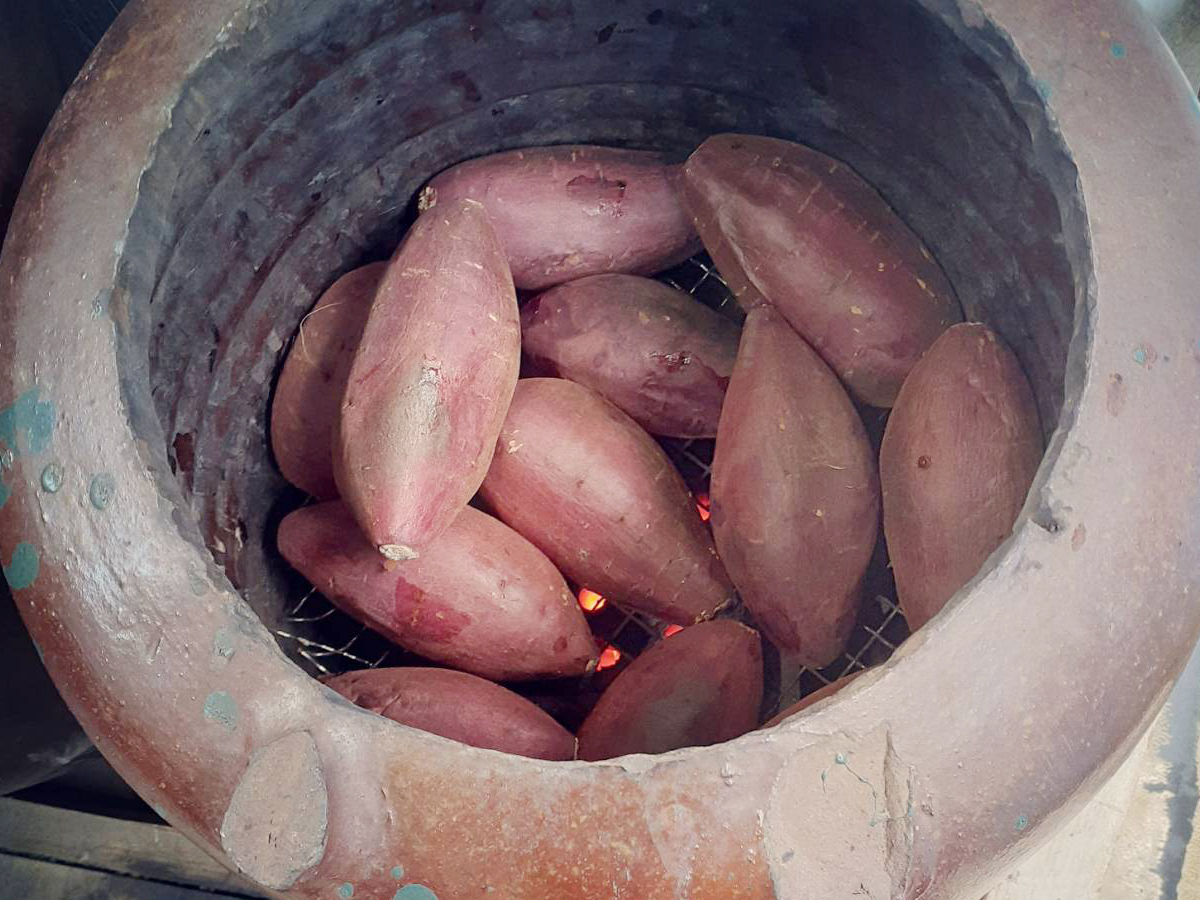 美味しい壺焼き芋をお楽しみください。